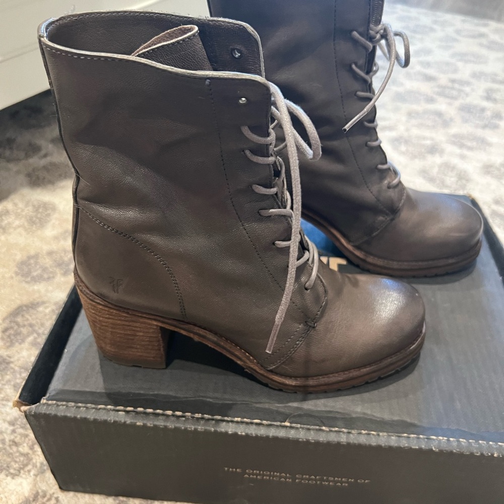 Frye boot - Picture 2 of 8